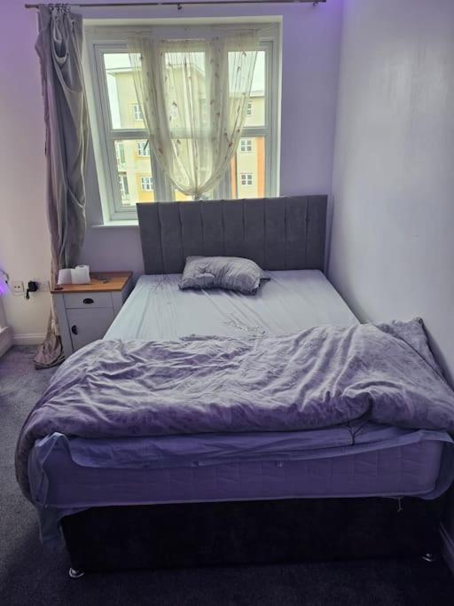 Big Double Room With Bathroom In 2 Bedroom Flat Kitchen Is Shared Harrow on the Hill Exteriör bild