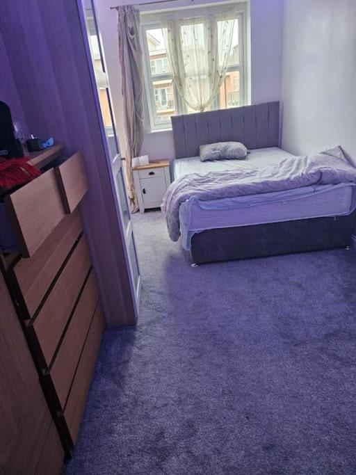Big Double Room With Bathroom In 2 Bedroom Flat Kitchen Is Shared Harrow on the Hill Exteriör bild