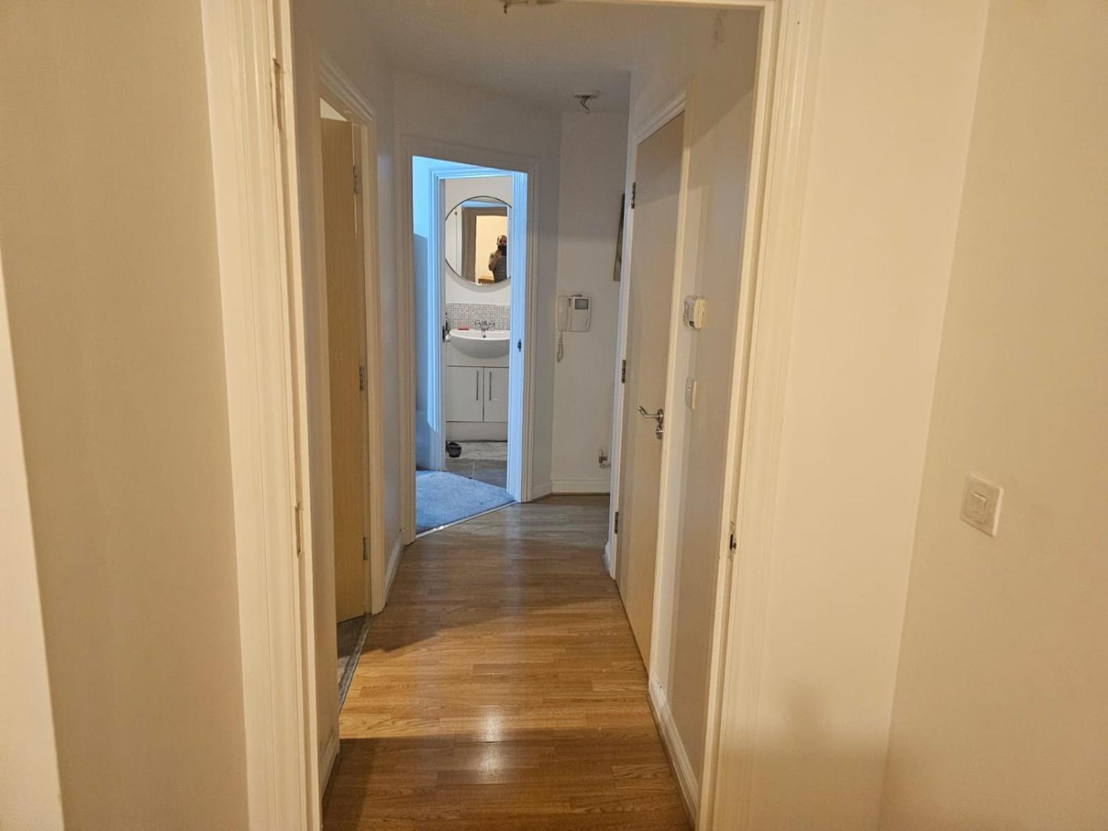 Big Double Room With Bathroom In 2 Bedroom Flat Kitchen Is Shared Harrow on the Hill Exteriör bild