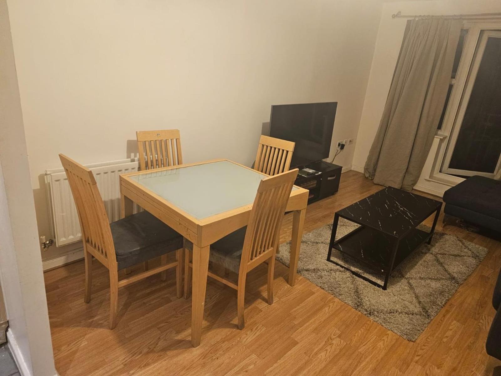 Big Double Room With Bathroom In 2 Bedroom Flat Kitchen Is Shared Harrow on the Hill Exteriör bild